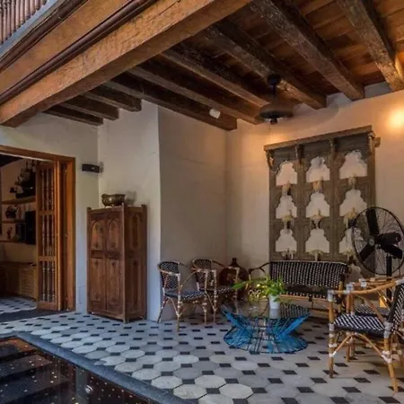 Mansion Colonial Con Piscina En El Centro Historico De Сasa de vacaciones