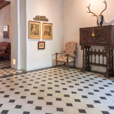Mansion Colonial Con Piscina En El Centro Historico De *