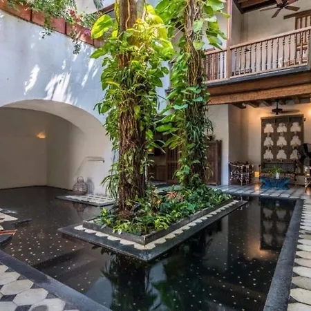 Mansion Colonial Con Piscina En El Centro Historico De Сasa de vacaciones *